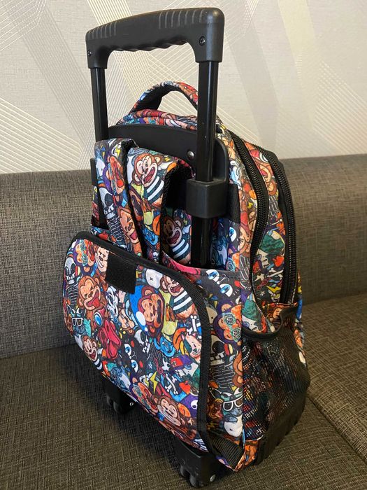 Шкільний рюкзак (з колесами) BlackFit8 "Веселі мавпочки"