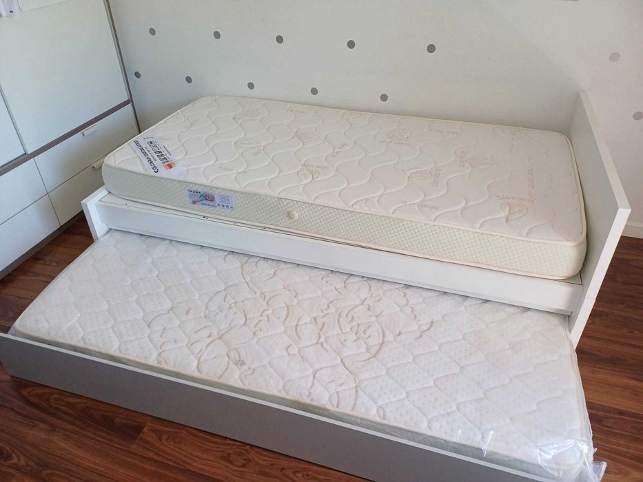 Berço convertível Trama Combi Cool – branco e cinza | 5 em 1