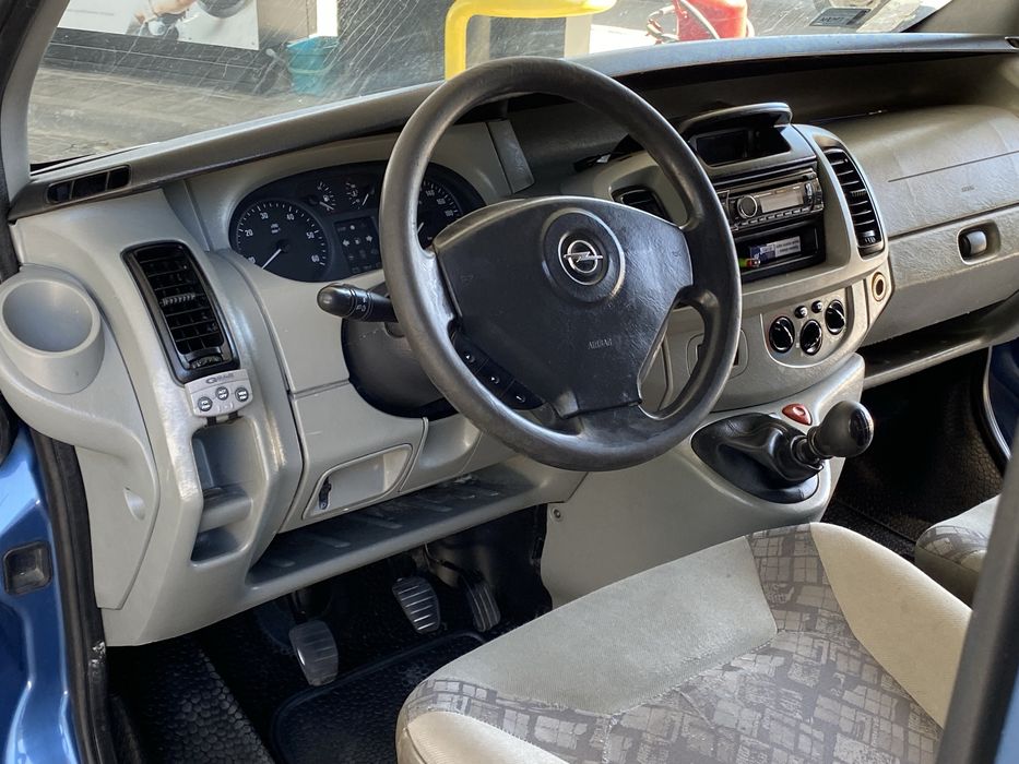 Продам Opel Vivaro 2.5 турбо дизель в идеальном состоянии