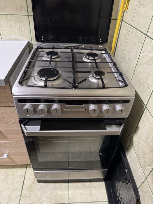 Kuchenka gazowa Amica Inox , okap opcjonalnie