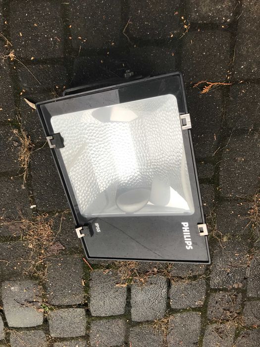 lampa oświetleniowa