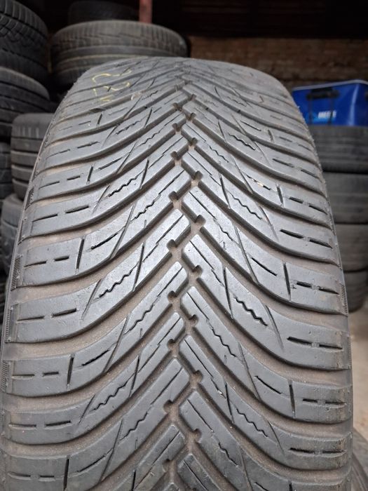 распаровка шины б/у 205/55 R16 Maxxis premitra