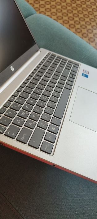 Срочно. ноутбук HP Laptop 15-fd ( i5/16 Озу/500ssd/)
