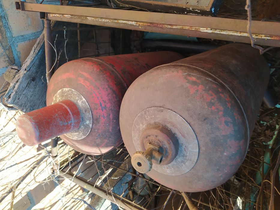 Балони газові і вуглекислородні .топка тітана.