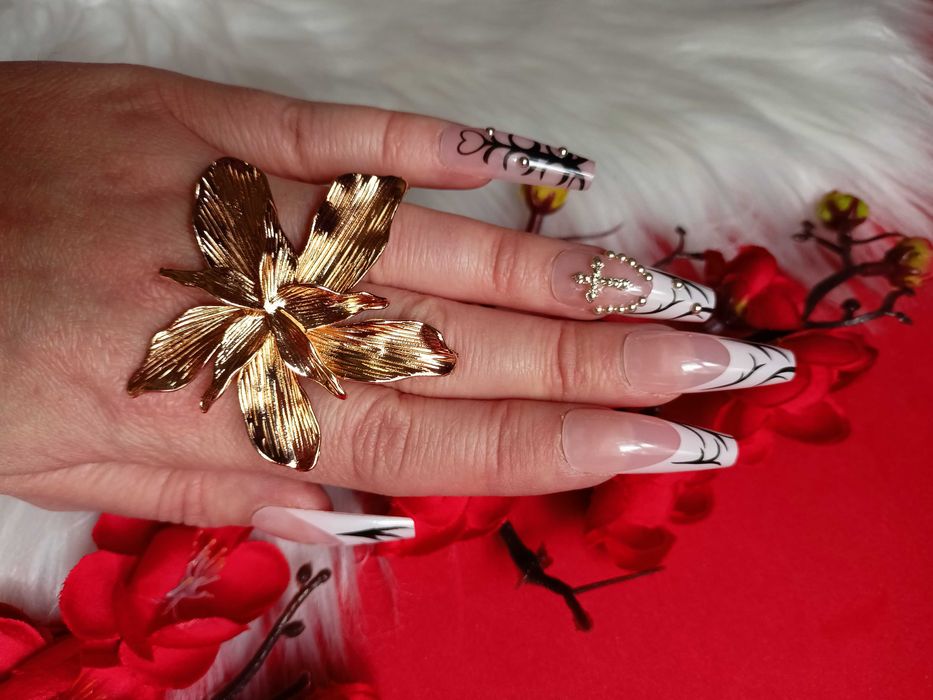 Duży pierścionek damski, regulowany