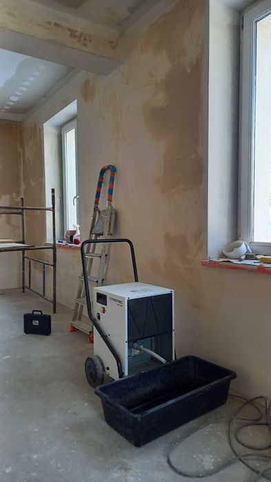 Osuszacz powietrza-wynajem, osuszanie budynków,ozonowanie, nagrzewnica