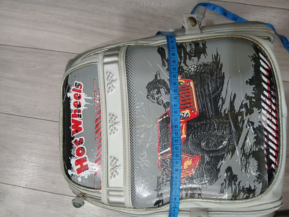 Портфель в школу Новий