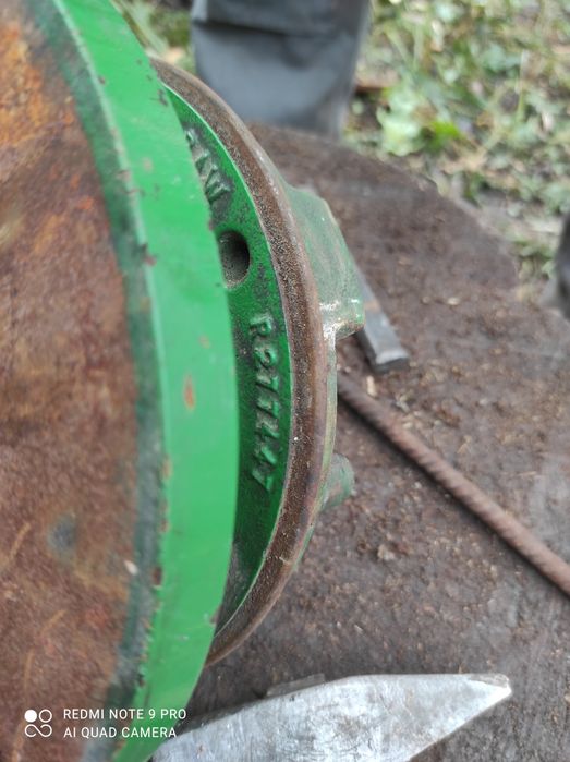 Муфта вариатора вентилятора двигуна  ІТ2/ІТ4  John Deer