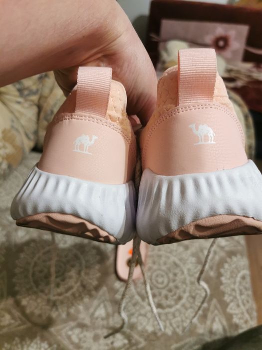 Buty marki Camel Crown