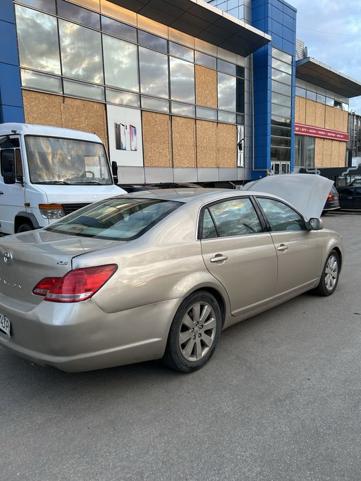 Продам Toyota Avalon