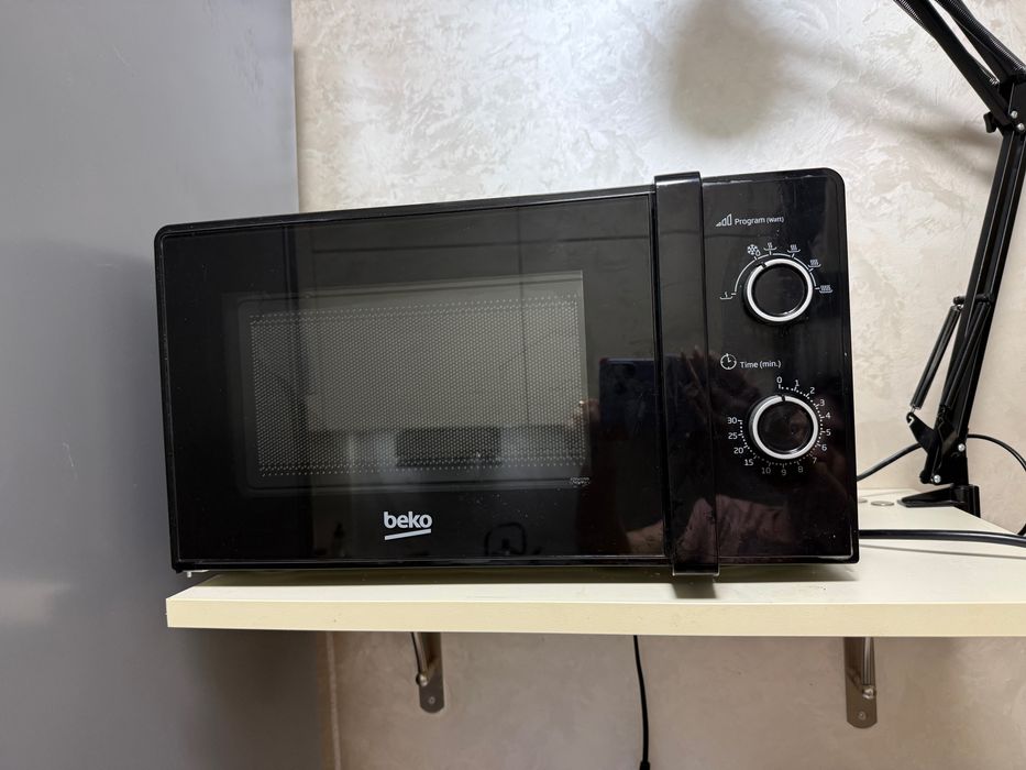 Мікрохвильова піч Beco