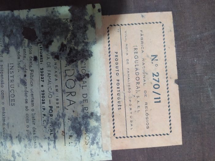 Relógio Antigo de Pêndulo