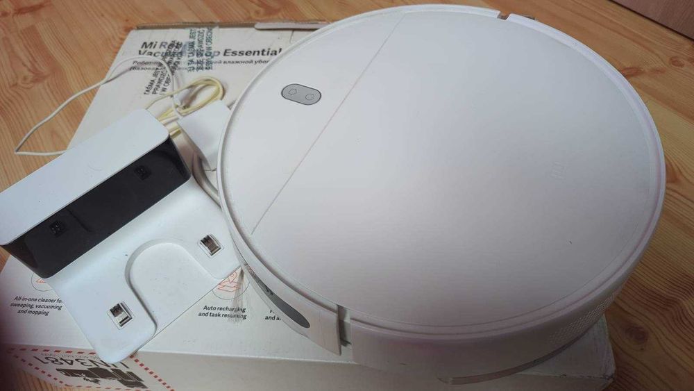 Xiaomi Mi Robot Vacuum-Mop Essential – uszkodzony / na części – komplet w oryginalnym pudełku