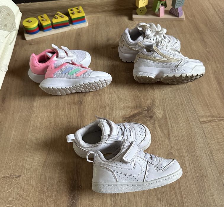 Кросівки на дівчинку ,оригінальні кросівки, nike,adidas