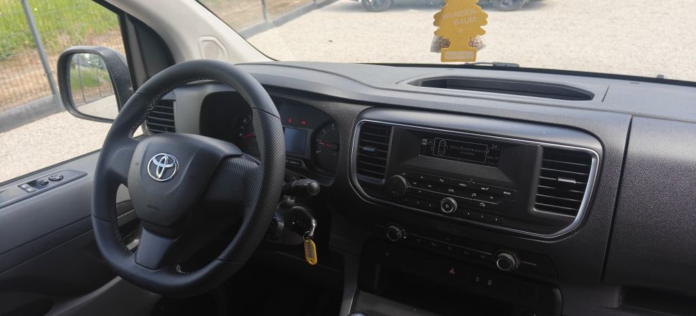 Opel Vivaro Toyota Proace 9-osobowy Polski Salon
