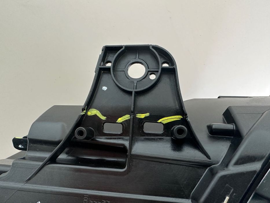 Renault Captur II Lampa Prawa