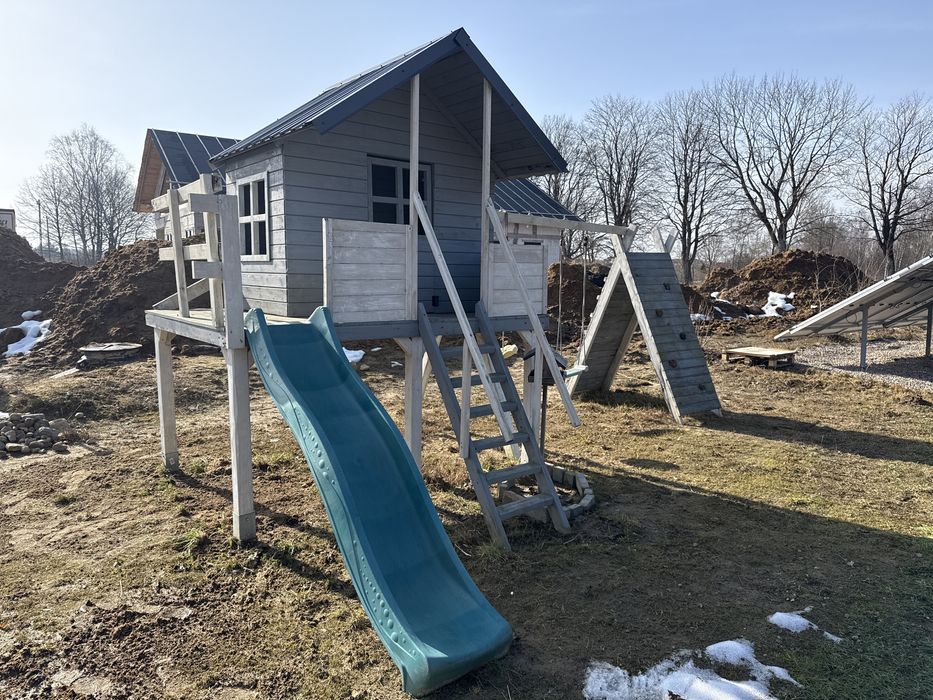 Domek drewniany dla dzieci