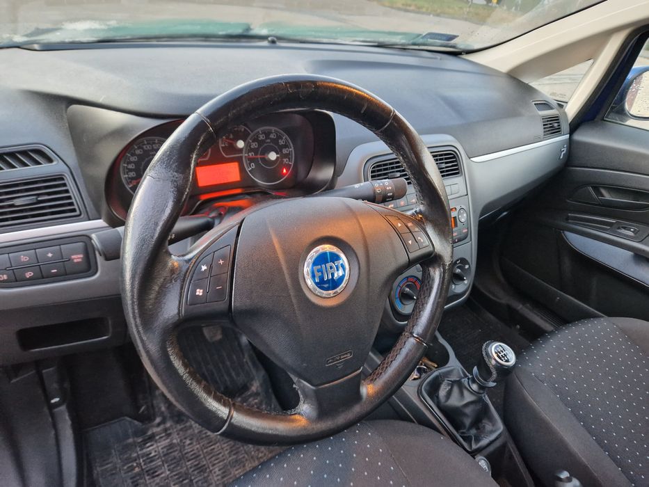 Fiat Grande Punto 1.4 16V STARTJET  95KM