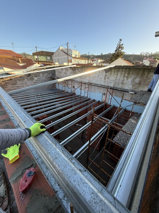 Trabalhos de remodelaçoes