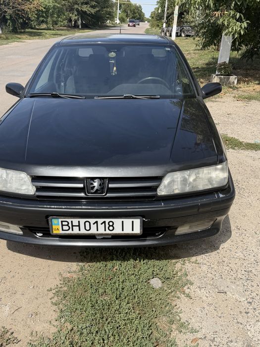 Peugeot 605  мотором 2.1. дизель