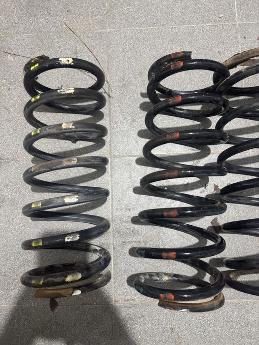 Molas e amortecedores Land Rover Defender