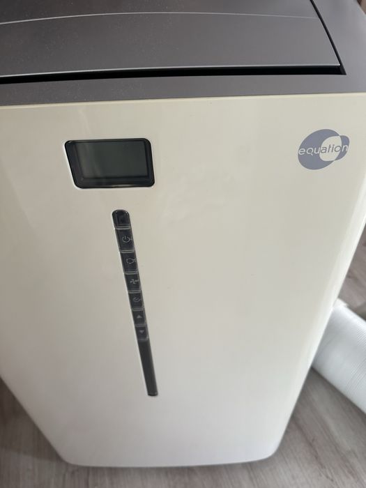 Klimatyzator z funkcją grzania, osuszacz, wentylator