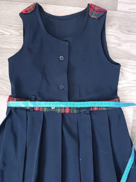 Продам шкільний сарафан