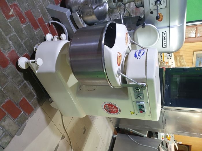 Тестомес для Пекарни и кондитерки Diosna с Германии