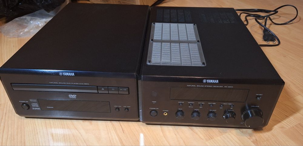 Yamaha RX-E 810 DVD, amplituner, Bluetooth , pianocraft
