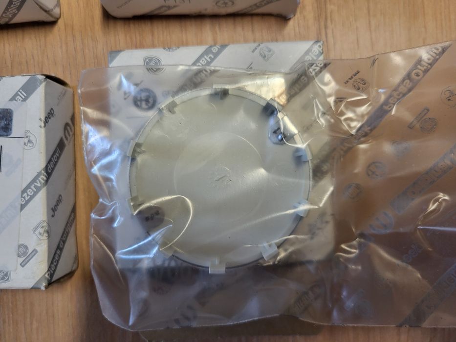 4xDekielek Kołpaczek felgi Alfa Romeo - Oryginał Nowy