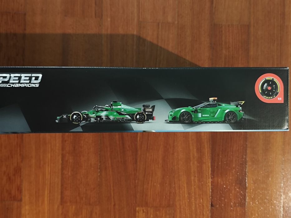 Lego 76925 Aston Martin  Vantage Formula 1 Aramco Speed Champions