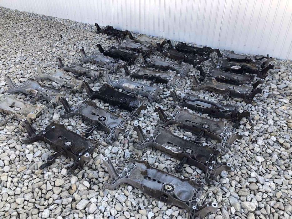 Балка підрамник Volkswagen Tiguan Passat Пассат CC B6 B7 3C0 199 369 F