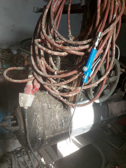 Compressor 300L Trifasico