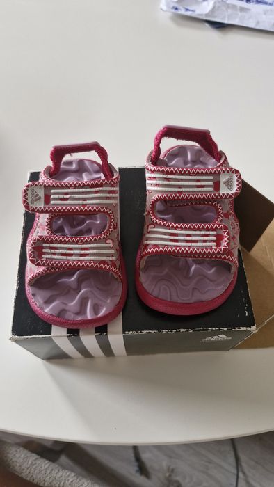 Sandały adidas dziewczynka 10,5 cm