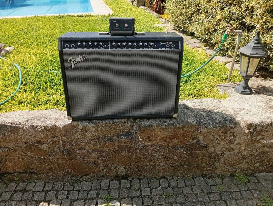 Fender Champion 100 como novo