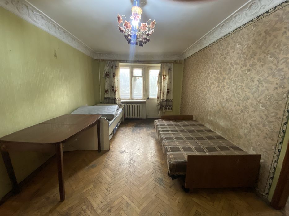 2х комнатная квартира, ул Космонавтов. Торг