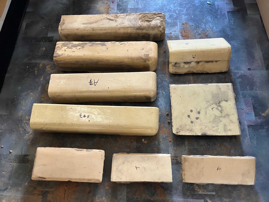 Kafle z rozebranego pieca kaflowego - kafle piecowe