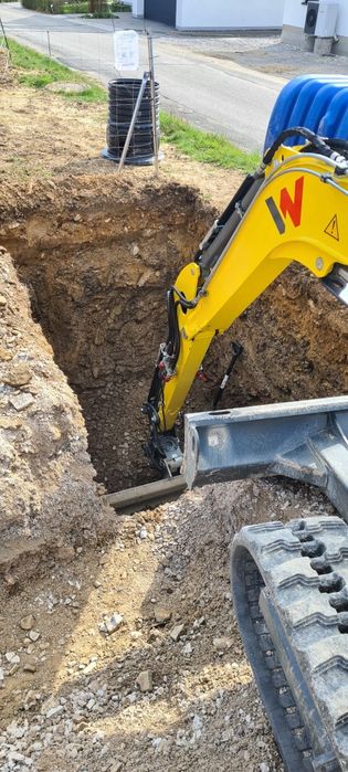 Uslugi ziemne,  usługi koparko-ładowarką, usługi minikoparką, wywrotka 3.5t ,Gliwice