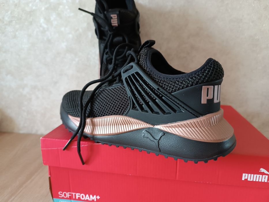Кросівки нові оригінальні PUMA Pacer Future Lux Women’s