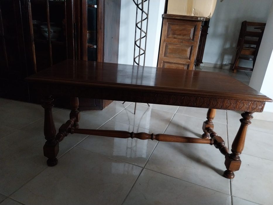 Mesa de centro em madeira