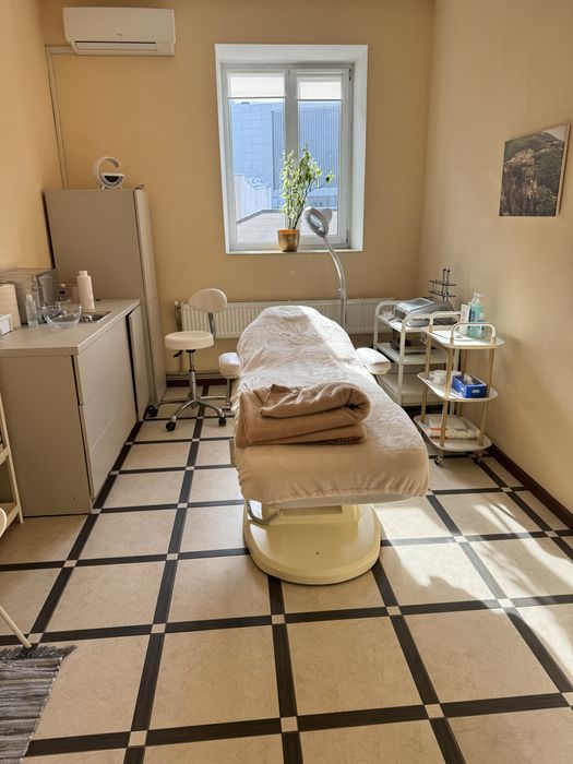 Оренда кабінетів, залу для проведення МК, масажу, лфк,  консультаціі