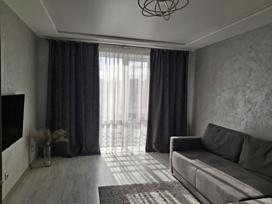 Подобова оренда  квартири в ЖК  Dream Town (привокзальний район)