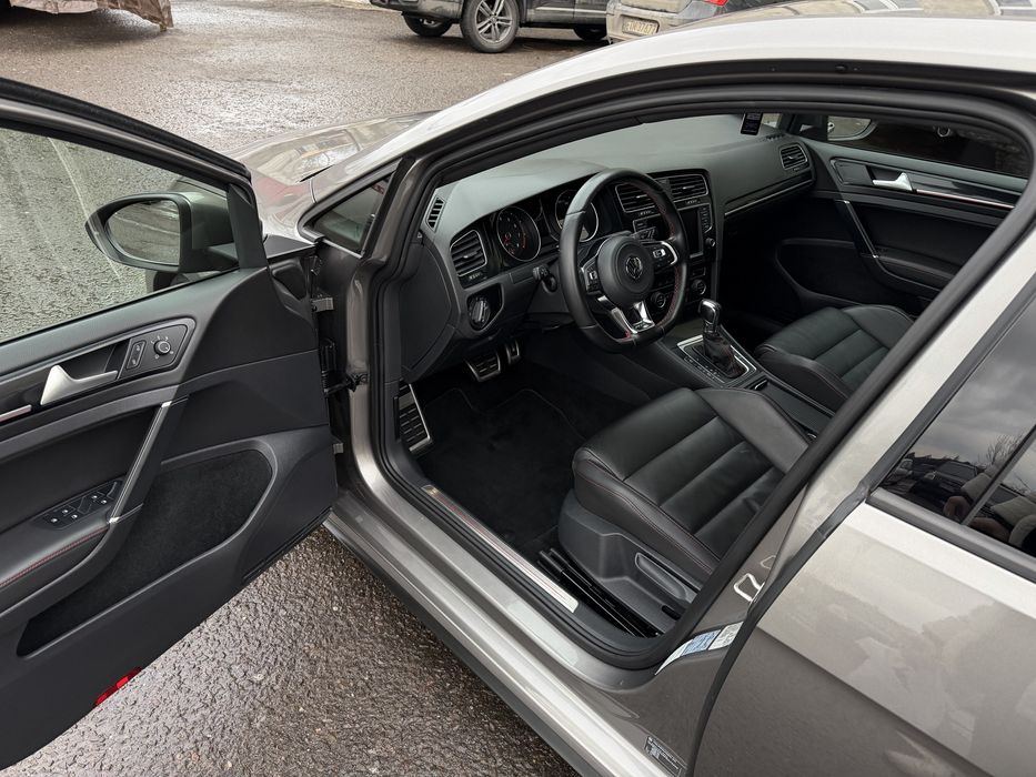 Volskwagen Golf GTI 230 KM dynaaudio kamera DSG gwint KW akrapovic