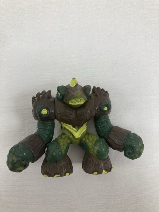 Lote 5 figuras Gormiti