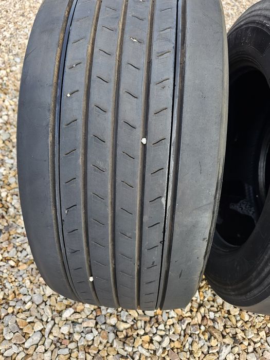 Opony do przyczepy rolniczej 355 50 22.5 mega