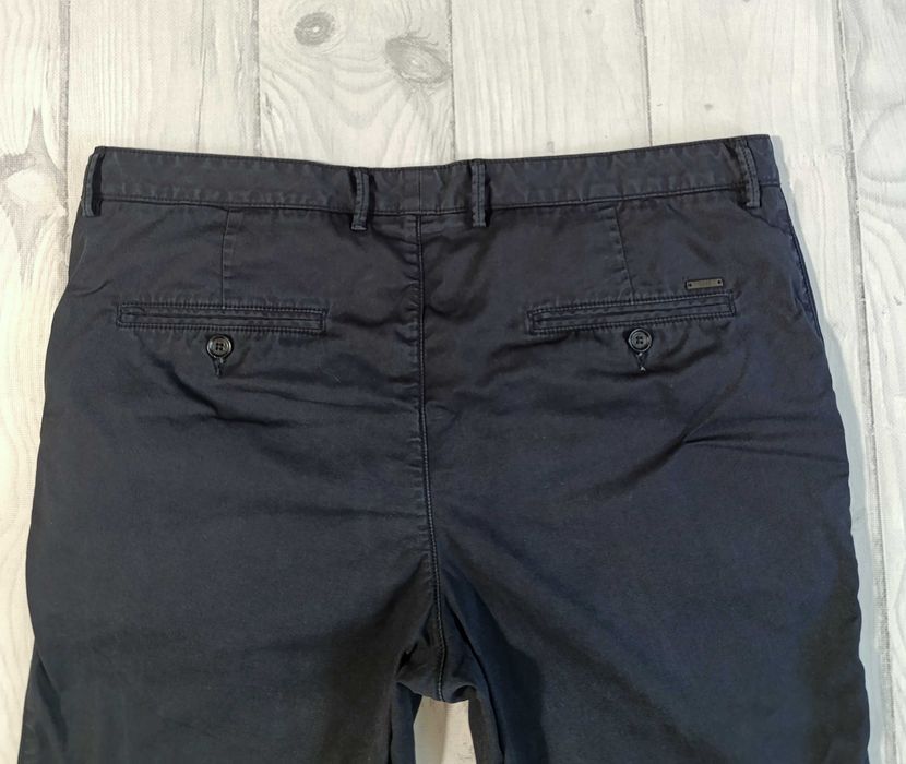 Spodenki Hugo Boss Slice r. 50/M