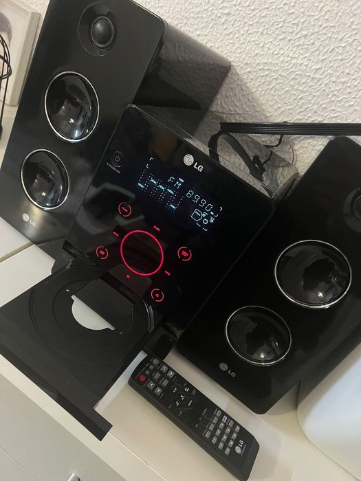 Aparelhagem LG, potência de 160W RMS