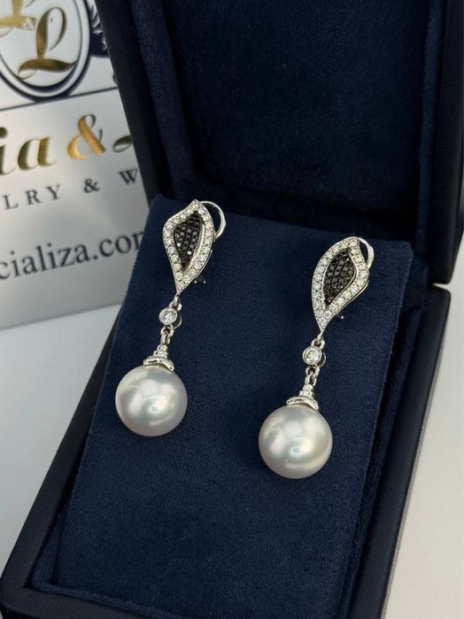 Золотой гарнитур с морским культивированным жемчугом и бриллиантами