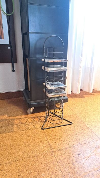 Suporte torre cd's