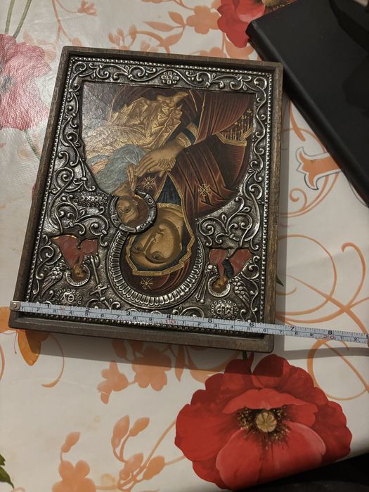 Православная икона Божией Матери с Младенцем Христом, серебряная